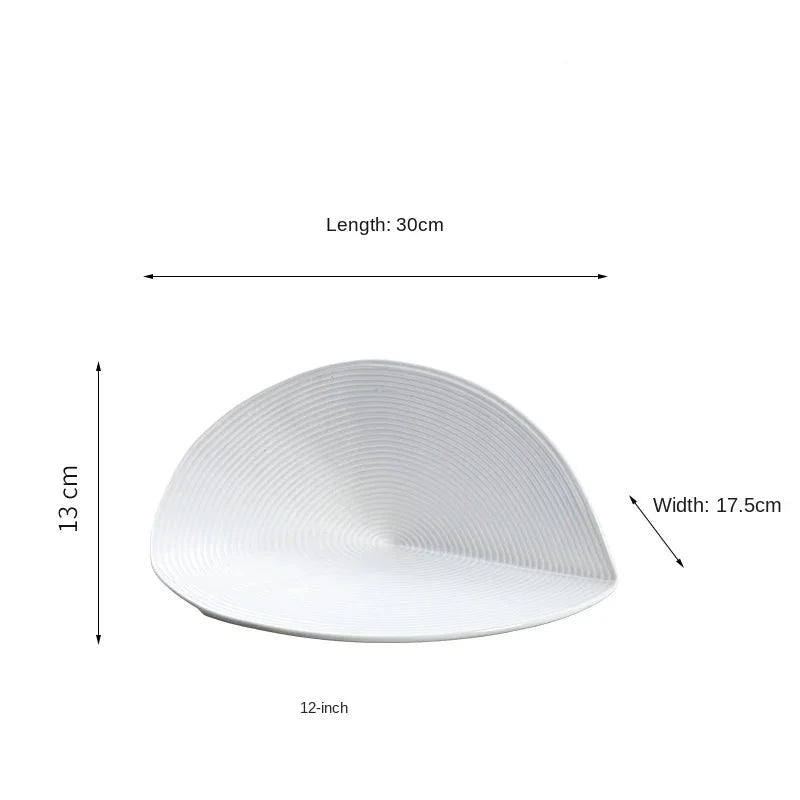 Folded Elegance Serving Plate